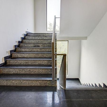 Super Townhouse Oak Aurelia Grand Hotel Lakhnau Kültér fotó